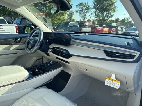 New 2026 Buick Enclave Avenir w/ Super Cruise Package image 16