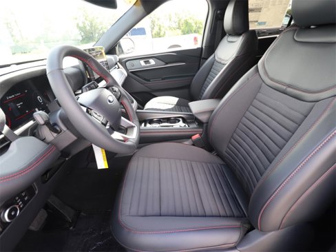 New 2025 Ford Explorer ST-Line image 2