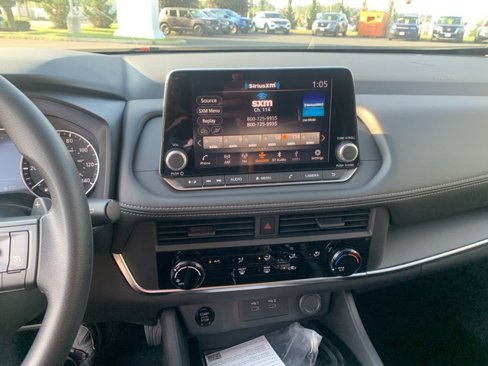 New 2026 Nissan Rogue S image 14