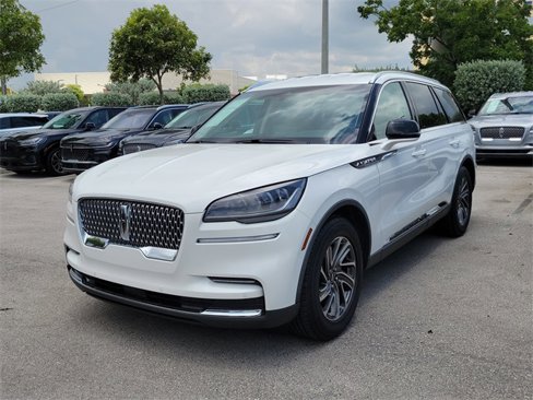 Certified 2023 Lincoln Aviator 2WD image 3