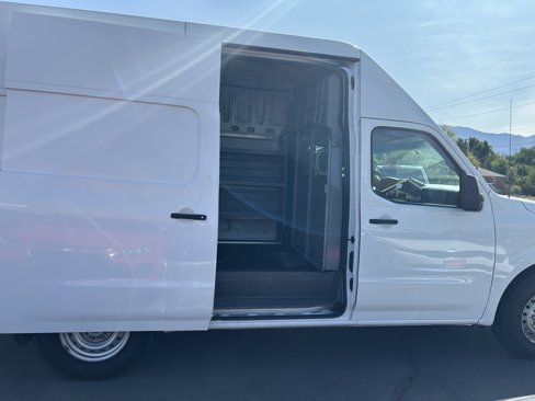 Used 2020 Nissan NV 2500 S image 6
