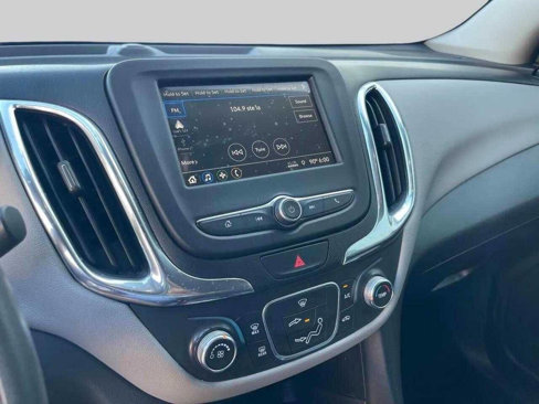 Used 2019 Chevrolet Equinox LS image 19
