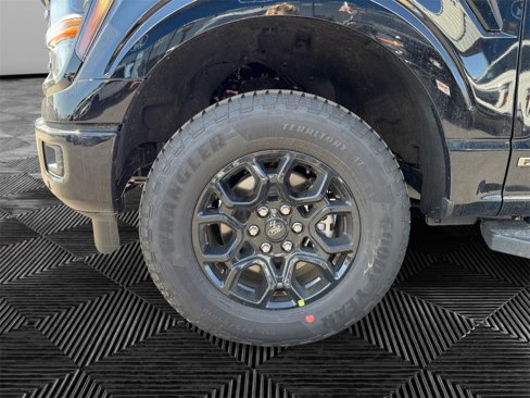 New 2025 Ford F150 XLT w/ Equipment Group 302A MID image 14