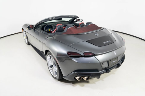 Used 2025 Ferrari Roma Spider image 16