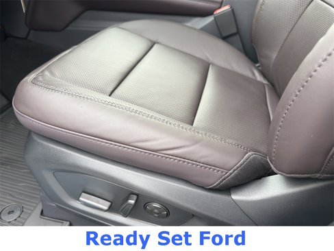 New 2025 Ford Explorer Platinum image 17
