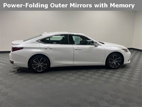 Certified 2025 Lexus ES 300h w/ Premium Package image 5