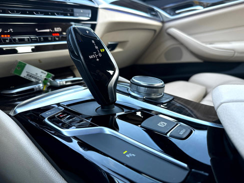 Used 2019 BMW 530i w/ Convenience Package image 39
