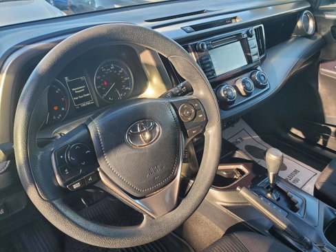 Used 2017 Toyota RAV4 LE image 4