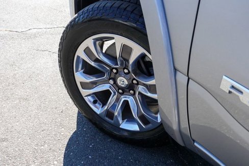 Used 2023 RAM 1500 Limited image 12