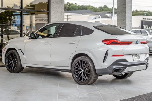 Used 2022 BMW X6 xDrive40i w/ M Sport Package image 7