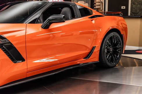 Used 2019 Chevrolet Corvette Z06 w/ Z07 Performance Package image 31