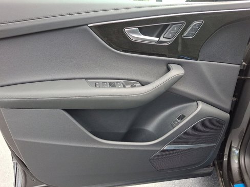 New 2025 Audi Q8 Prestige image 10