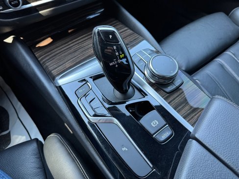 Used 2019 BMW 540i image 22