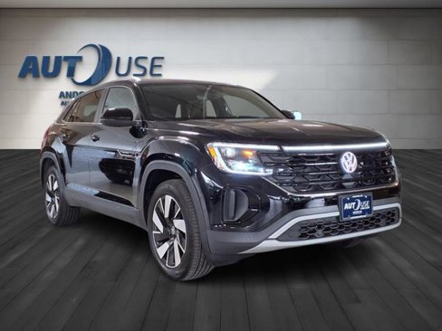 Used 2024 Volkswagen Atlas Cross Sport SE image 6