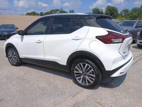Used 2024 Nissan Kicks SV image 7