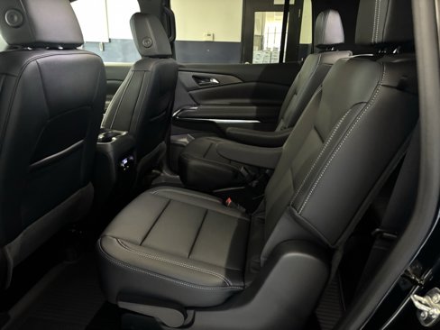 New 2026 Chevrolet Traverse LT w/ Driver Confidence Package image 29