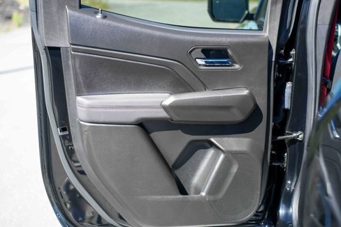 Used 2024 Chevrolet Colorado Z71 image 18