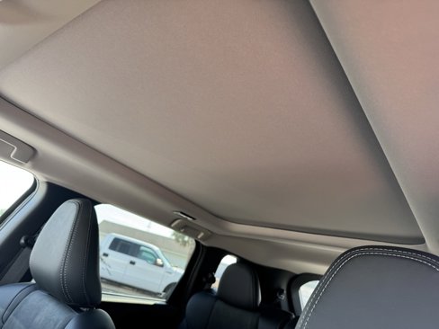 New 2025 Mitsubishi Outlander SE image 10