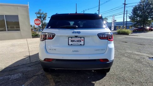 Used 2024 Jeep Compass Limited image 7