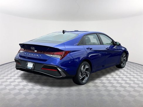New 2025 Hyundai Elantra Sport image 5