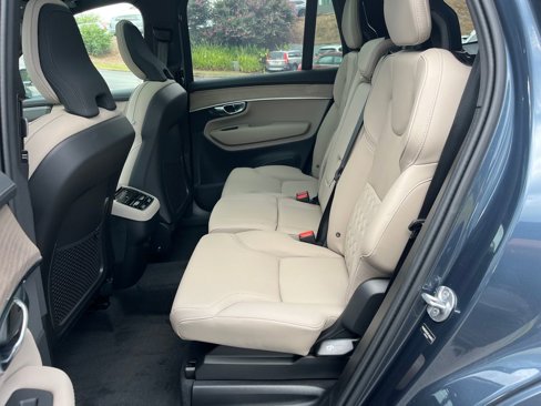 New 2026 Volvo XC90 B6 Plus w/ Protection Package Premier image 31