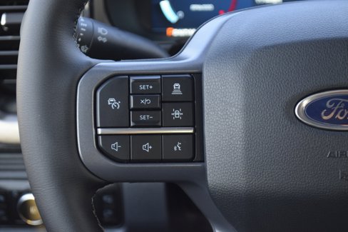 New 2026 Ford F250 Lariat w/ Lariat Premium Package image 9