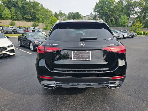 Certified 2025 Mercedes-Benz GLC 300 4MATIC image 9