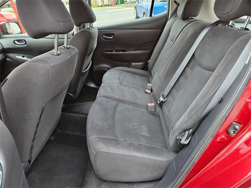 Used 2017 Nissan Leaf SV w/ Premium Package image 14