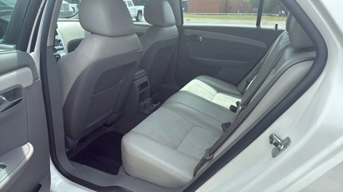 Used 2010 Chevrolet Malibu LT w/ HFV6 Engine Package image 11