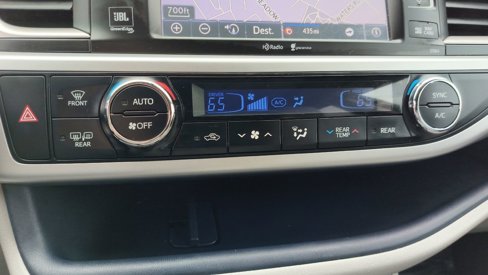 Used 2015 Toyota Highlander Limited Platinum image 21