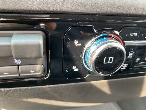 New 2026 GMC Sierra 1500 Elevation image 12