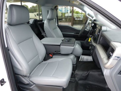 Used 2025 Ford F250 XLT w/ F-250 >10K GVWR Package image 16