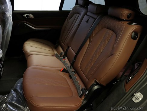 New 2026 BMW X7 M60i w/ Executive Package image 12