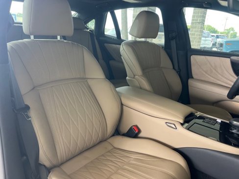 Used 2024 Lexus LS 500 image 30