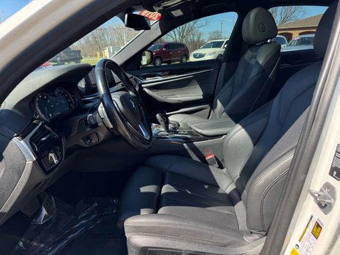 Used 2019 BMW 530i xDrive w/ Convenience Package image 17