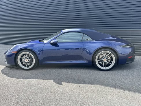 Certified 2025 Porsche 911 Carrera image 2
