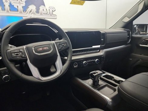 Used 2023 GMC Sierra 1500 SLT w/ SLT Premium Package image 18