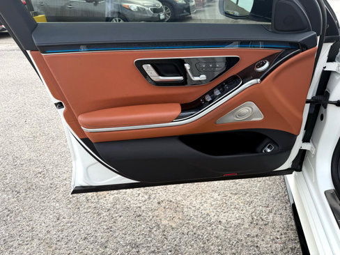 Used 2022 Mercedes-Benz S 500 4MATIC image 9