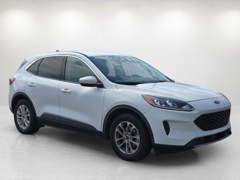 Used 2021 Ford Escape SE image 4
