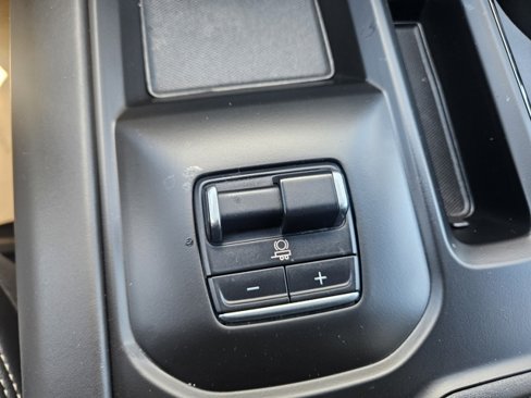 Certified 2024 GMC Sierra 2500 AT4X w/ AT4X AEV Edition image 34