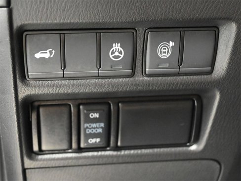 Used 2024 Nissan Armada Platinum w/ Captain's Chairs Package image 6