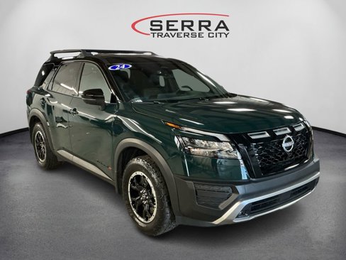 Used 2024 Nissan Pathfinder Rock Creek image 3