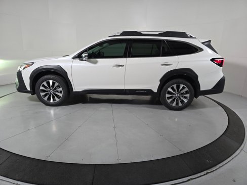 New 2025 Subaru Outback Touring XT image 2