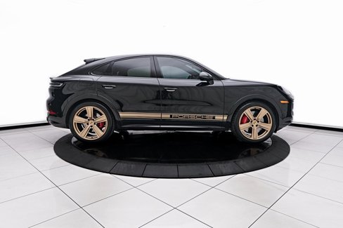 Used 2025 Porsche Cayenne GTS image 14