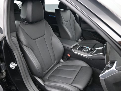Certified 2024 BMW i4 eDrive35 w/ M Sport Package image 17