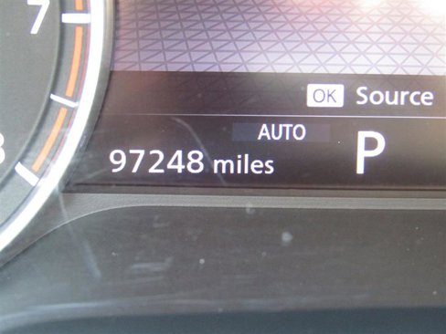 Used 2022 Nissan Rogue SV image 16