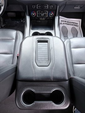 Used 2021 Chevrolet Suburban Z71 image 29