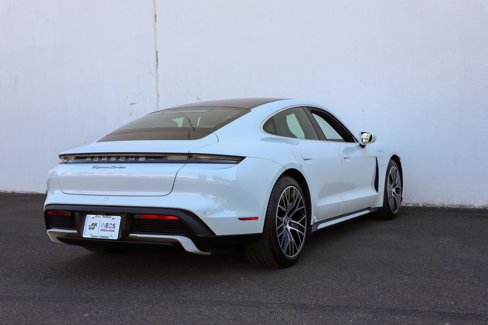 Used 2020 Porsche Taycan Turbo image 32