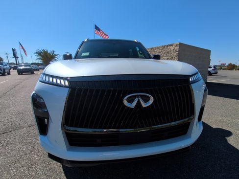 New 2026 INFINITI QX80 Autograph w/ Premium Cargo Package image 2