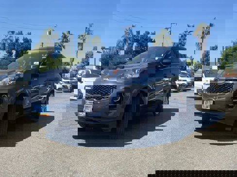 Used 2019 Kia Sportage LX image 3